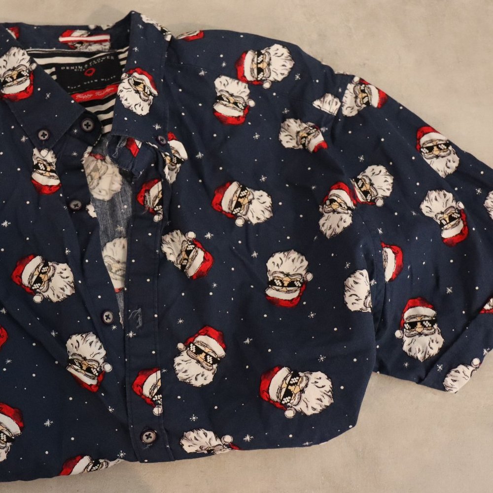 Men's Cool Santa Short-Sleeve Button Up Shirt